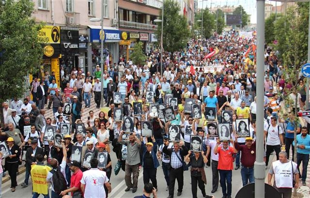 Sivas katliamı anmasında acı görüntüler
