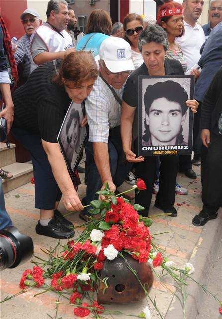 Sivas katliamı anmasında acı görüntüler
