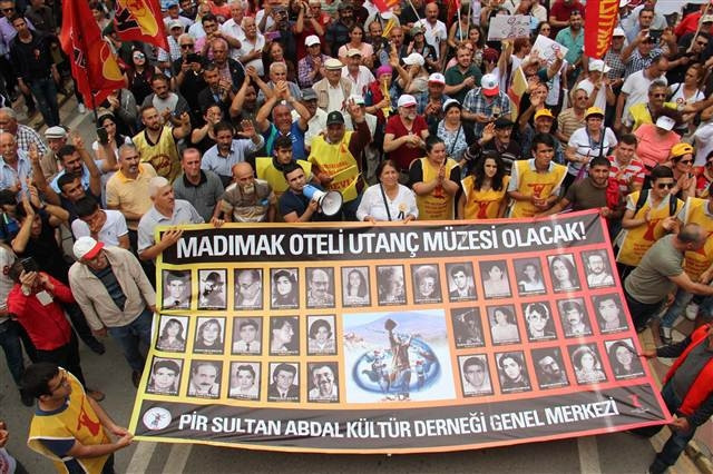Sivas katliamı anmasında acı görüntüler