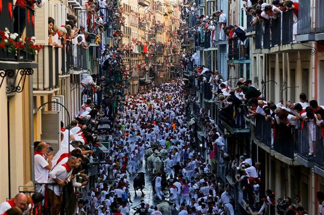 San Fermin Festivalinden ilginç kareler