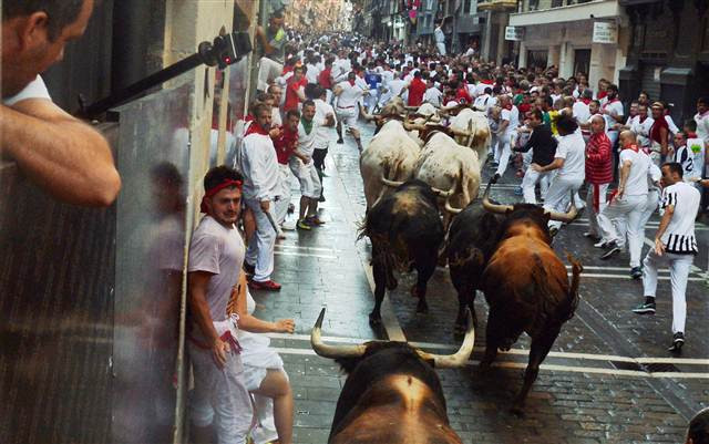 San Fermin Festivalinden ilginç kareler