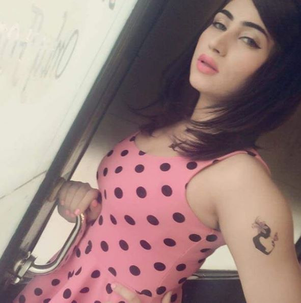 Pakistanın Kim Kardashianı abisi tarafından öldürüldü