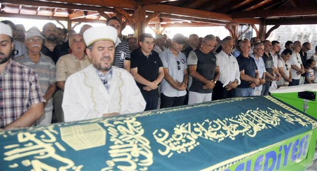 Baykaldan arkadaşına: Karadut yemeyi ihmal etme