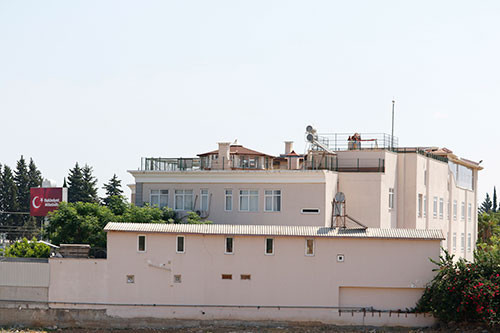 İşte FETÖnün Antalya imamının jakuzili lüks hayatı