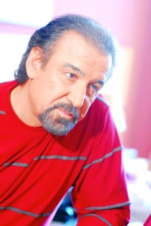Yeni yaşını kaybettiği babasıyla kutladı... Onu tanıdınız mı Yeni yaşını kaybettiği babasıyla kutladı... Onu tanıdınız mı