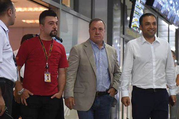 Fenerbahçenin yeni teknik direktörü İstanbulda
