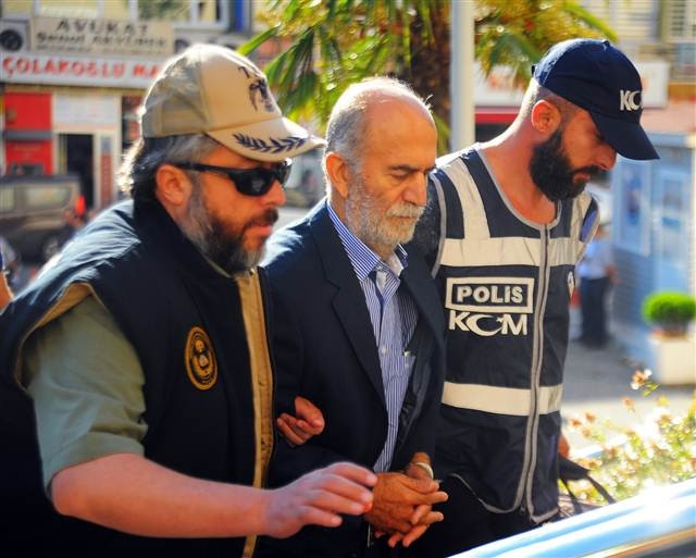 Eski Vali Harput ve iş adamları adliye çıkarıldı