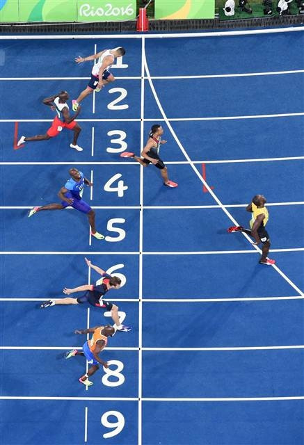 Usain Bolt yine kazandı