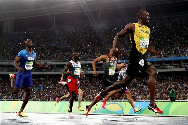 Usain Bolt yine kazandı