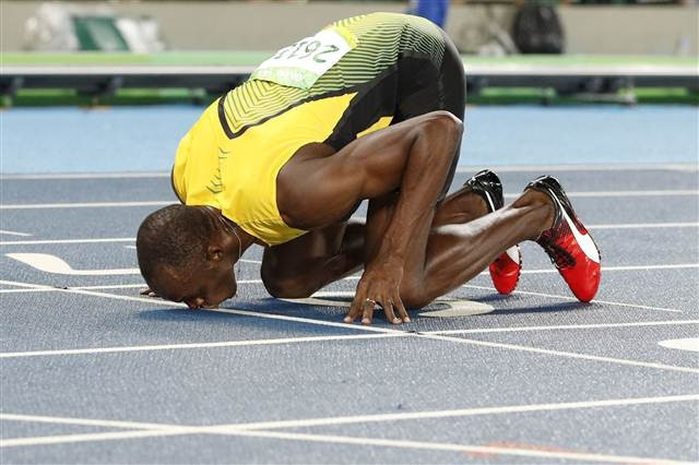 Usain Bolt yine kazandı