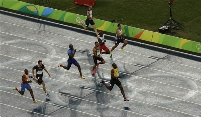 Usain Bolt yine kazandı