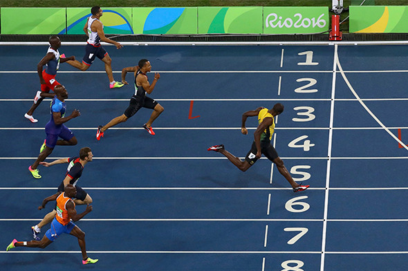 Usain Bolt yine kazandı