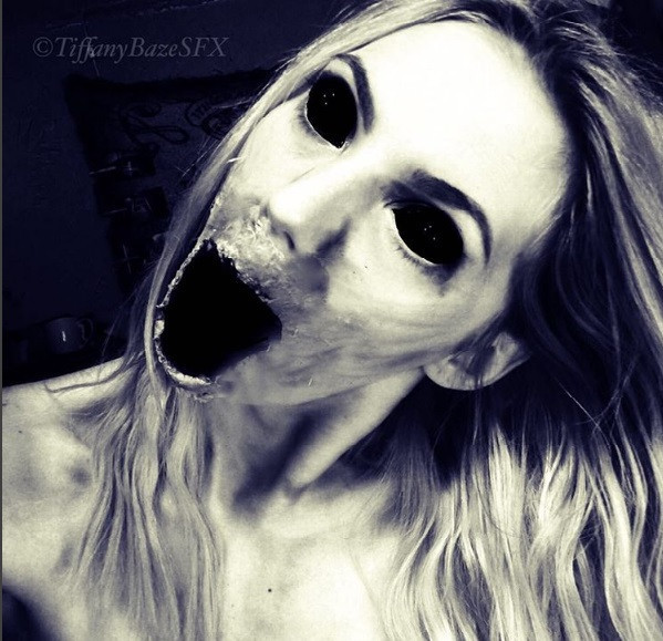 Genç kadını görenler dehşete düşüyor Genç kadını görenler dehşete düşüyor