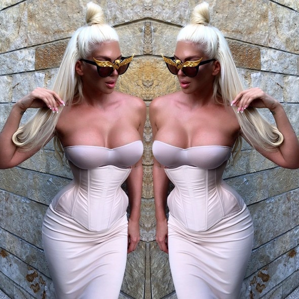 Jelena Karleusa: Tosici zehirledim...