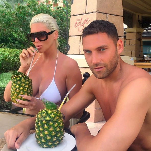 Jelena Karleusa: Tosici zehirledim...
