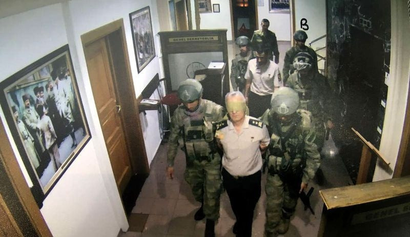 15 Temmuz gecesi Genelkurmayda yaşananlar kamerada