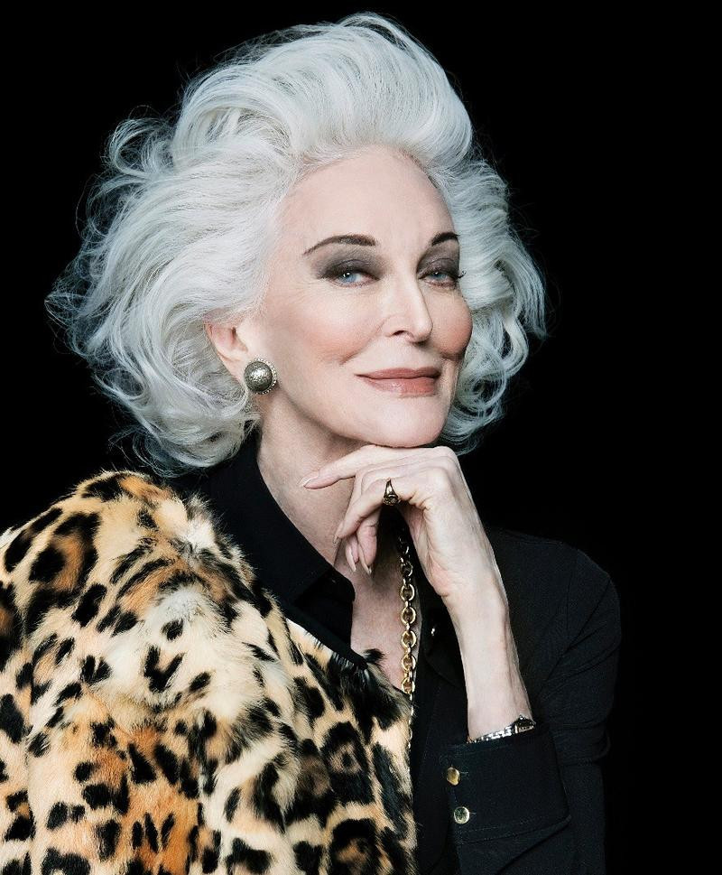 Dünyanın en yaşlı modeli Carmen DellOrefice Dünyanın en yaşlı modeli Carmen DellOrefice