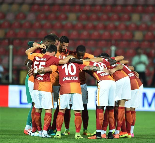 Galatasaray, Akhisarda şov yaptı