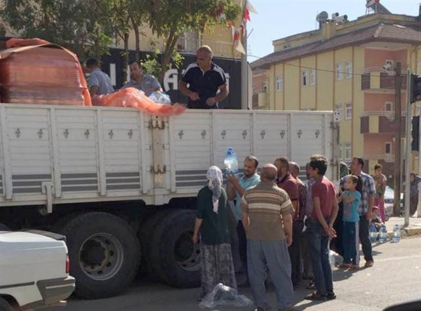 Hastanelere başvuranların sayısı 10 bini buldu