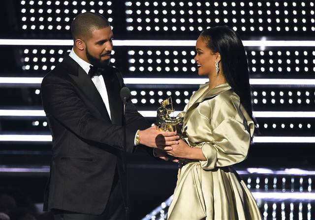 Rihanna ve Drake, MTV Video Müzik Ödüllerini salladı