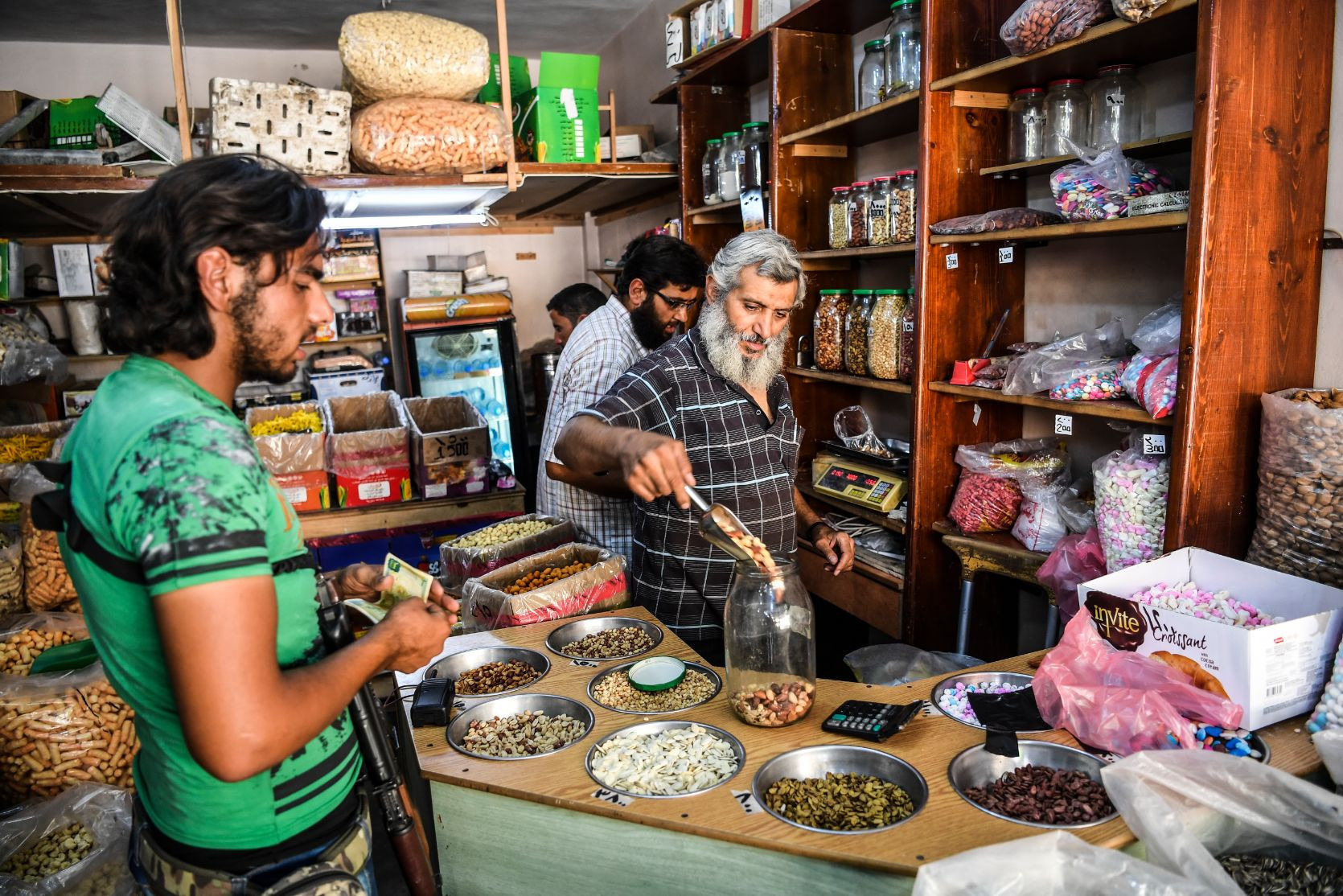 Hürriyet muhabiri Selçuk Şamiloğlu Cerablusta hayatı fotoğrafladı