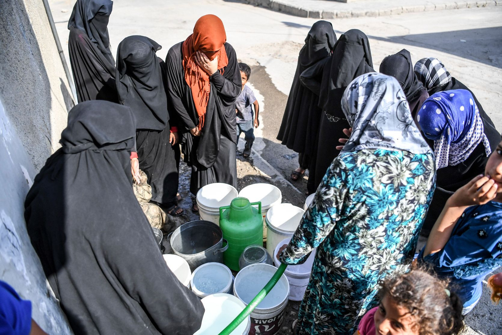 Hürriyet muhabiri Selçuk Şamiloğlu Cerablusta hayatı fotoğrafladı