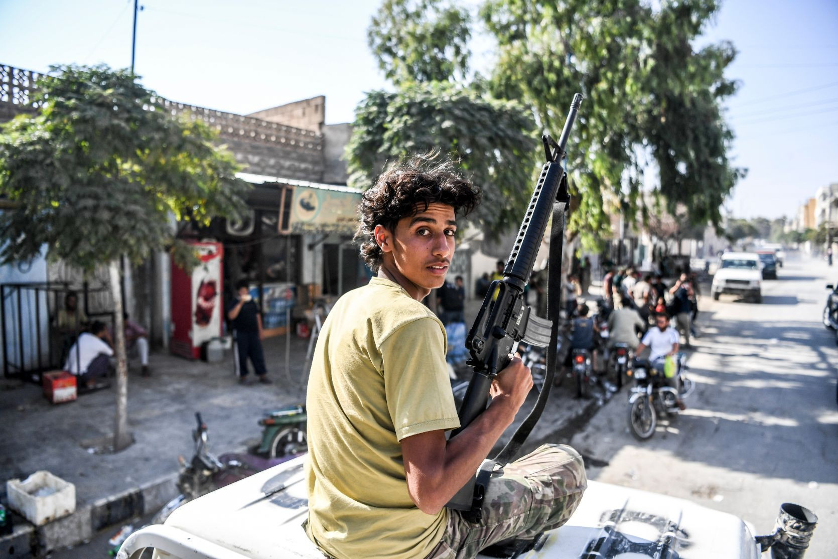 Hürriyet muhabiri Selçuk Şamiloğlu Cerablusta hayatı fotoğrafladı