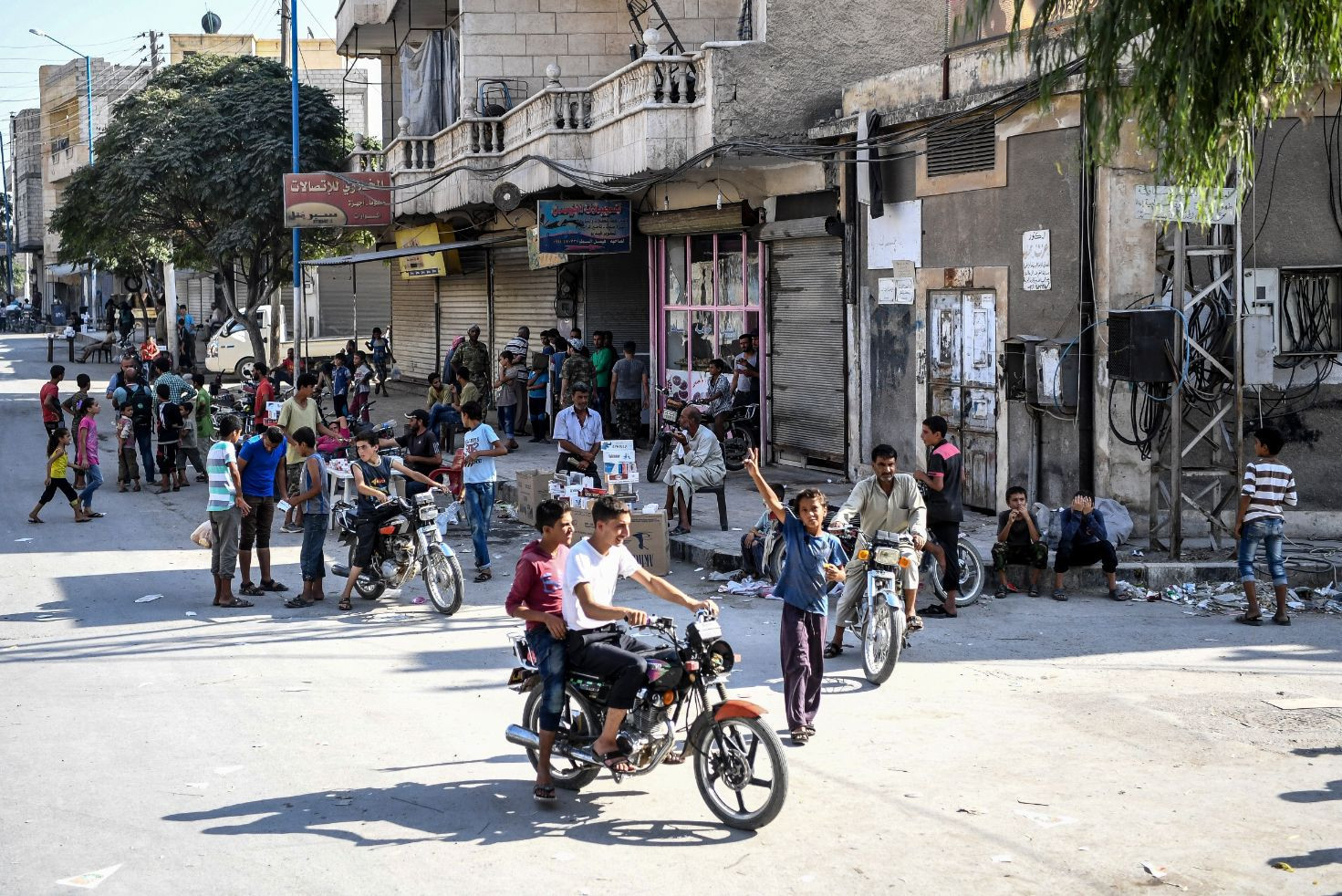 Hürriyet muhabiri Selçuk Şamiloğlu Cerablusta hayatı fotoğrafladı