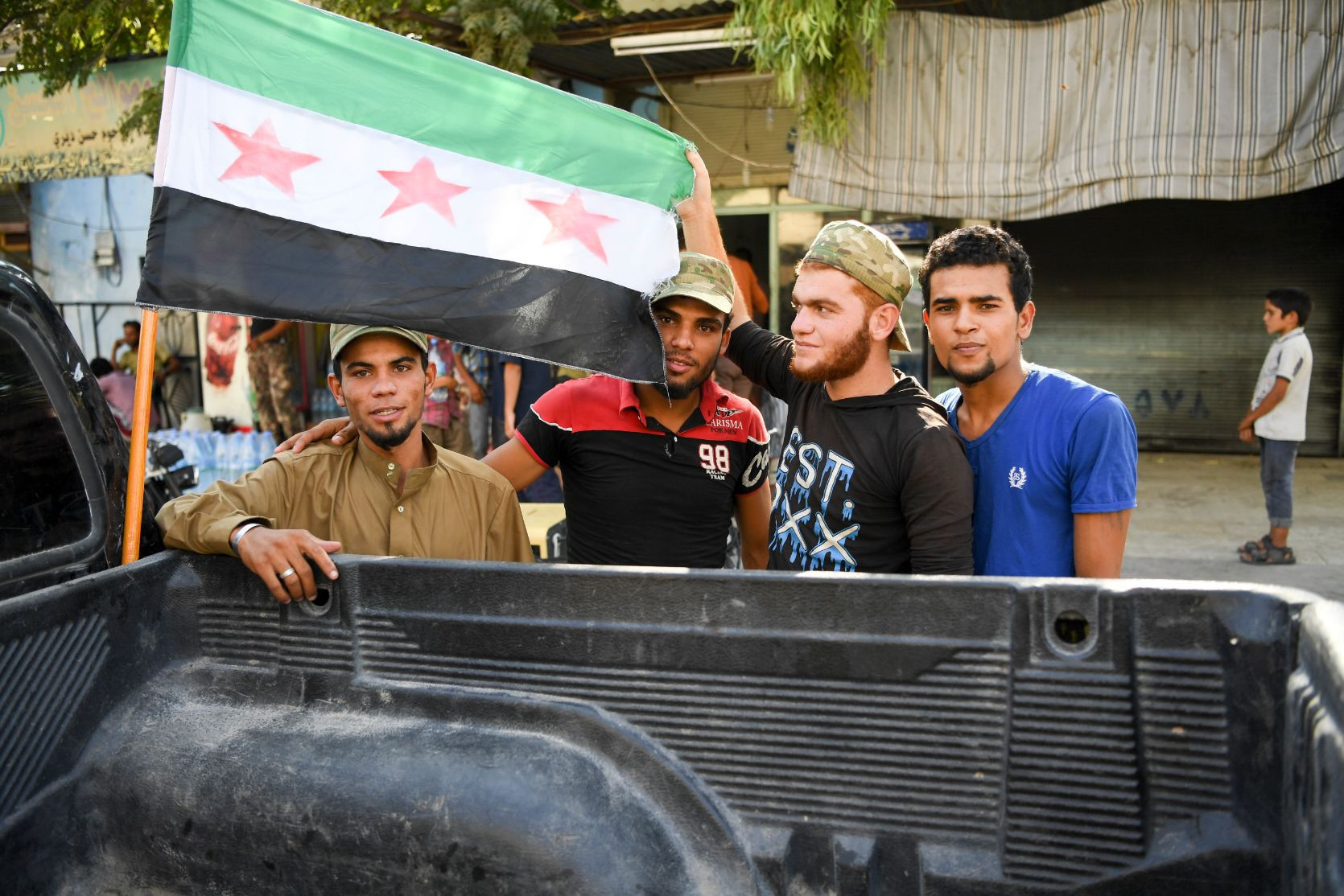 Hürriyet muhabiri Selçuk Şamiloğlu Cerablusta hayatı fotoğrafladı