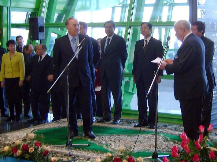 İshak Alaton yaşamını yitirdi