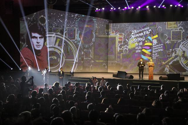 ULUSAL UZUN METRAJ FİLM YARIŞMASI ÖDÜLLERİ ULUSAL UZUN METRAJ FİLM YARIŞMASI ÖDÜLLERİ