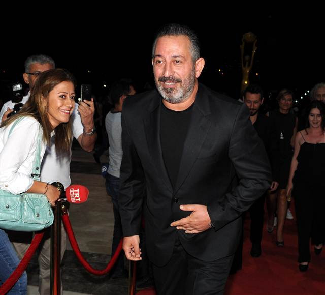 Adana Film Festivalinde ödüller sahiplerini buldu Adana Film Festivalinde ödüller sahiplerini buldu