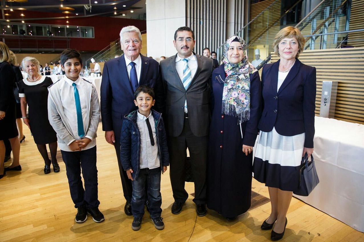 Saldırıları kınayan devletin zirvesi, imamdan özür diledi