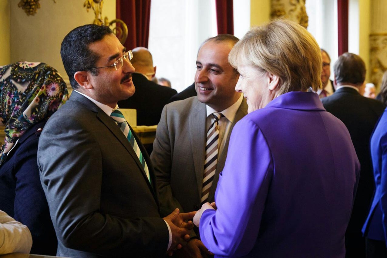 Saldırıları kınayan devletin zirvesi, imamdan özür diledi