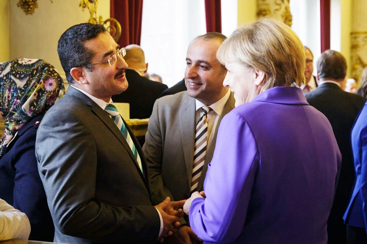 Saldırıları kınayan devletin zirvesi, imamdan özür diledi