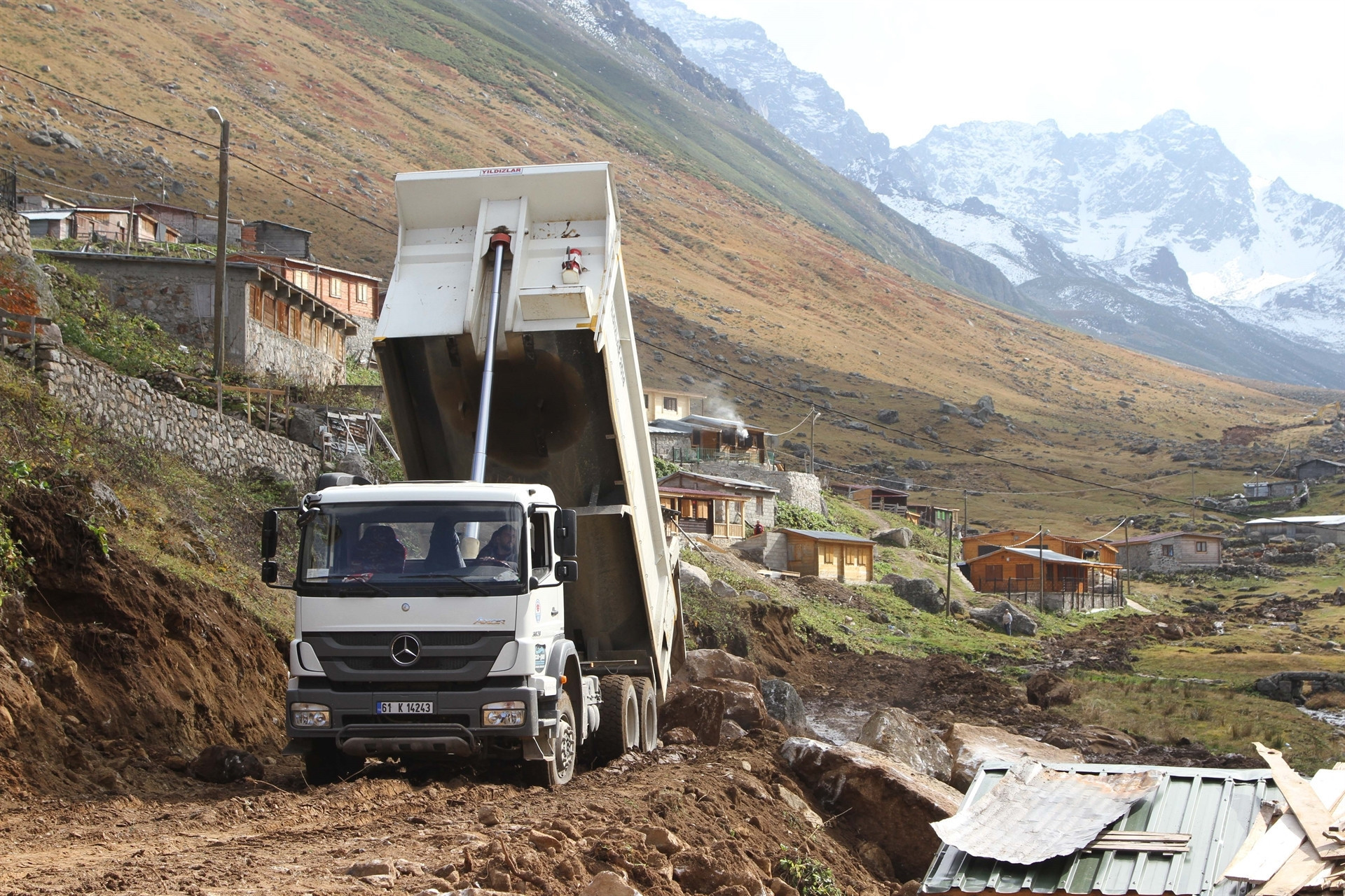 Rizede Valilikten Yeşil Yol kararı