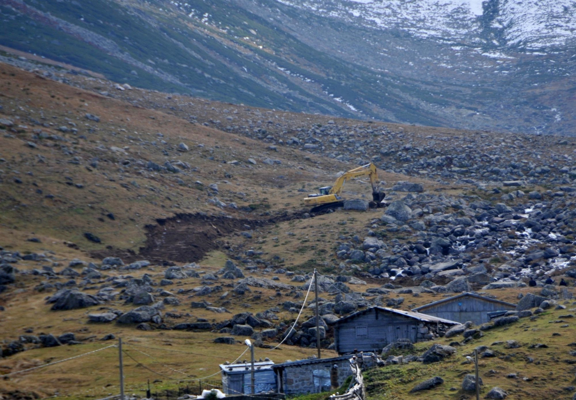 Rizede Valilikten Yeşil Yol kararı