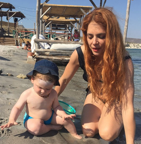 Sırılsıklam aşığım