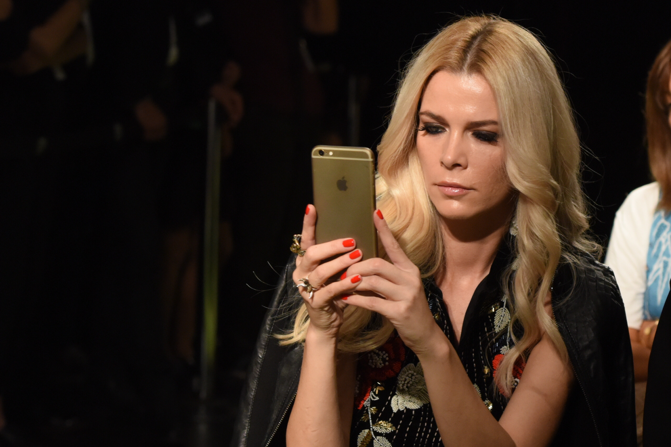 Mercedes-Benz Fashion Week devam ediyor