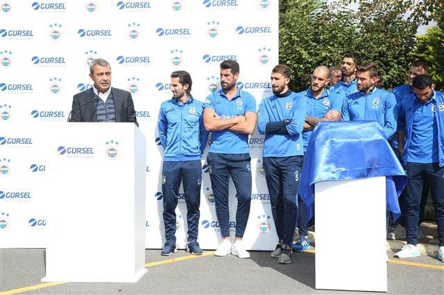 Fenerbahçenin yeni otobüsünde dikkat çeken detay