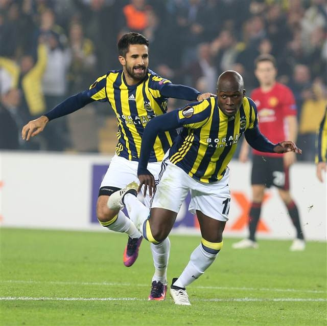Spor yazarları Fenerbahçe-Manchester United maçı için ne dedi