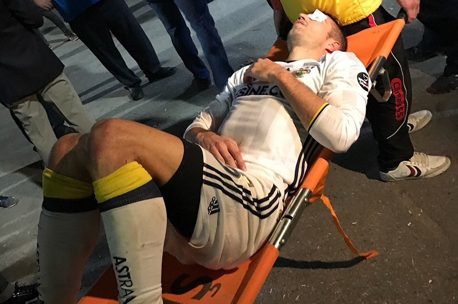 Manisada sağlık skandalı Van Persie...