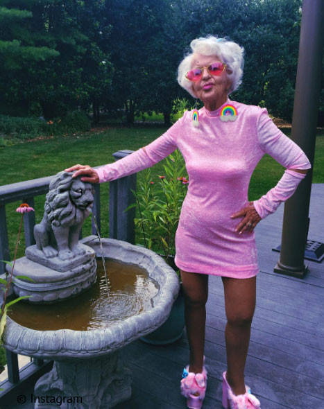 88 yaşındaki fenomen Baddie Winkle reklam yıldızı oldu