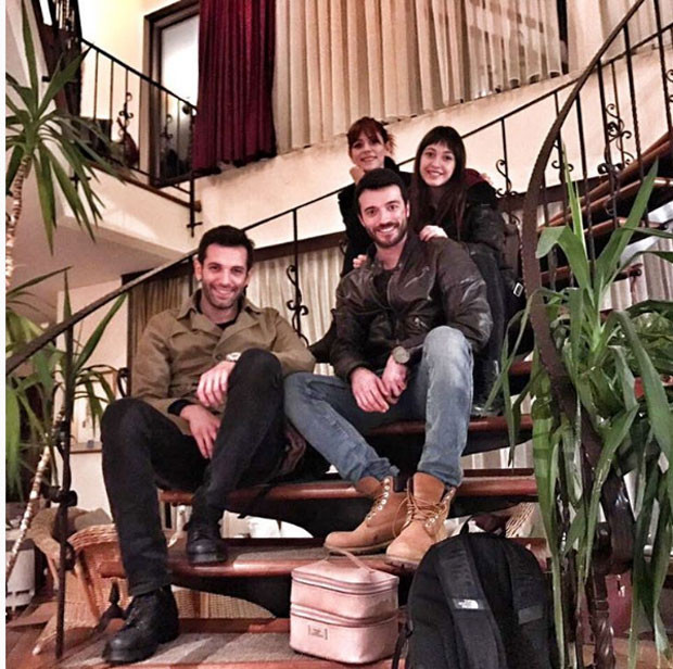 Bir set aşkı daha Bir set aşkı daha