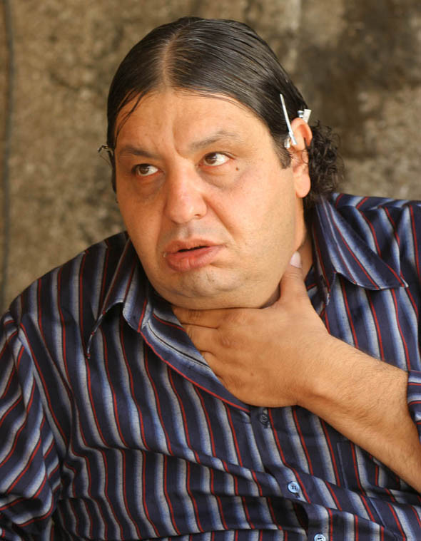 Ünlü oyuncu Erdal Tosun hayatını kaybetti Ünlü oyuncu Erdal Tosun hayatını kaybetti