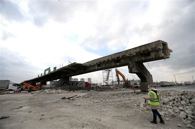 Ve yıkım başladı