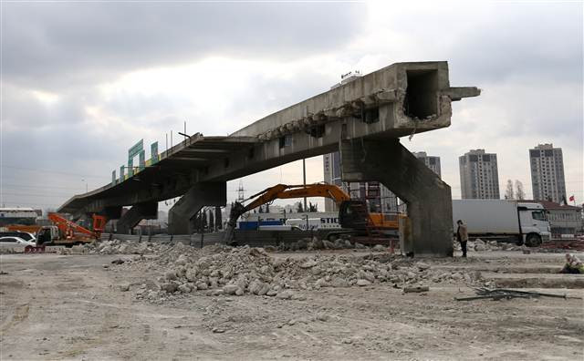 Ve yıkım başladı