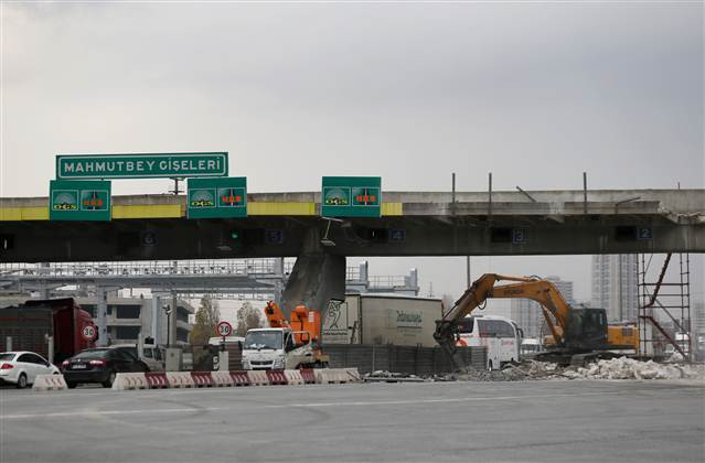 Ve yıkım başladı