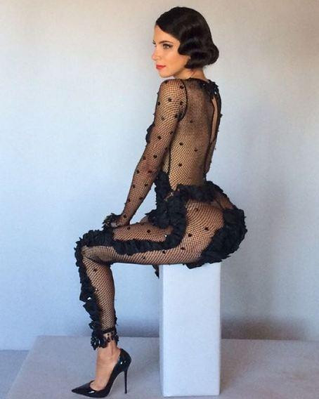 Sporcu Jen Selter, Instagramı sallamaya devam ediyor Sporcu Jen Selter, Instagramı sallamaya devam ediyor