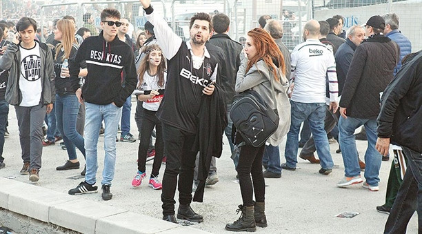 Elçin Sangu hamile mi